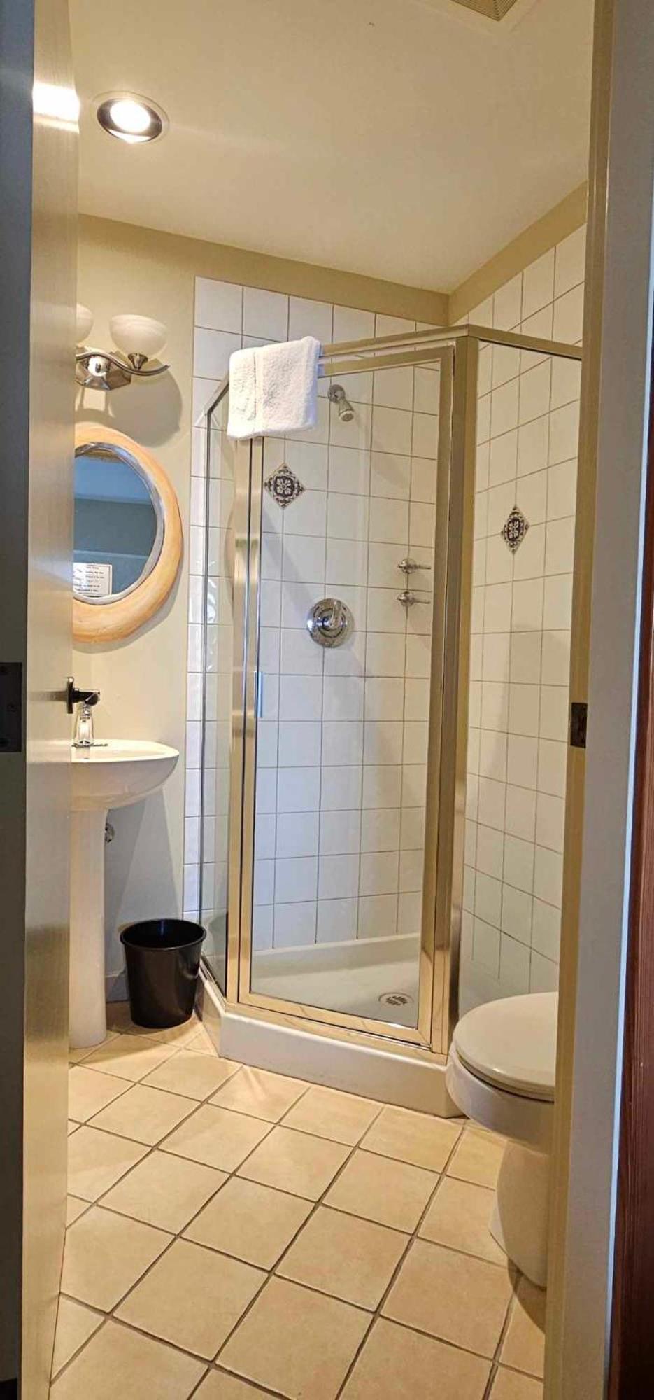 Moon Water Lodge Malahat المظهر الخارجي الصورة