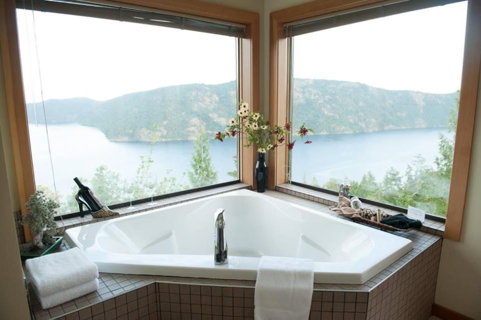 Moon Water Lodge Malahat المظهر الخارجي الصورة