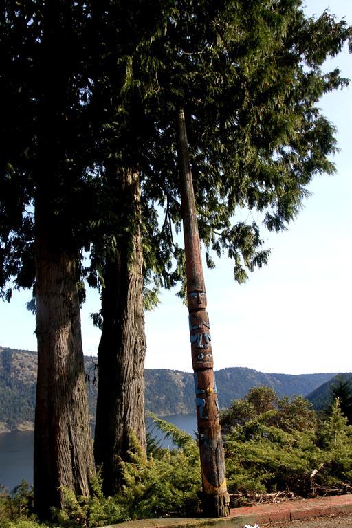 Moon Water Lodge Malahat المظهر الخارجي الصورة