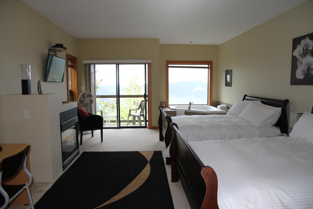 Moon Water Lodge Malahat المظهر الخارجي الصورة